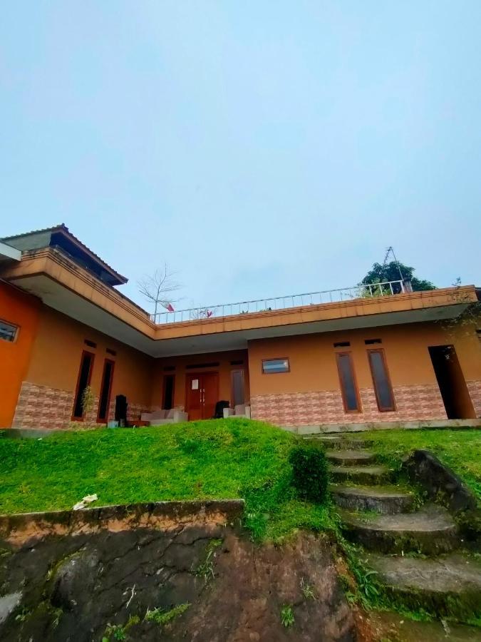 Villa Edwin Puncak Μπογκόρ Εξωτερικό φωτογραφία