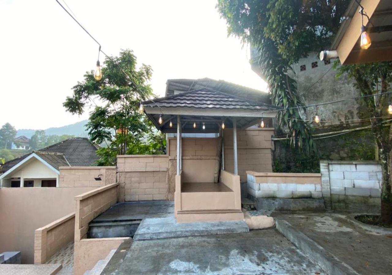 Villa Edwin Puncak Μπογκόρ Εξωτερικό φωτογραφία